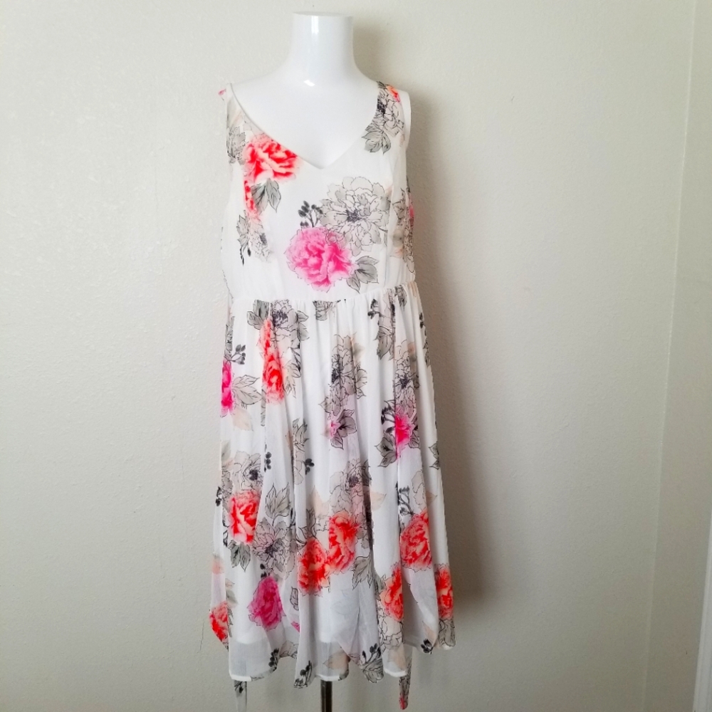 Torrid women's dress size 0 fit size L